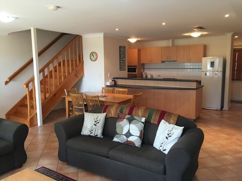 20/19 Spinnaker Boulevard, Geographe WA 6280