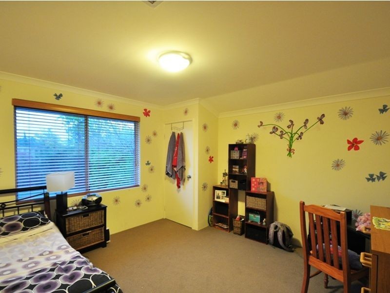 16 Marsupial Bend, Broadwater WA 6280