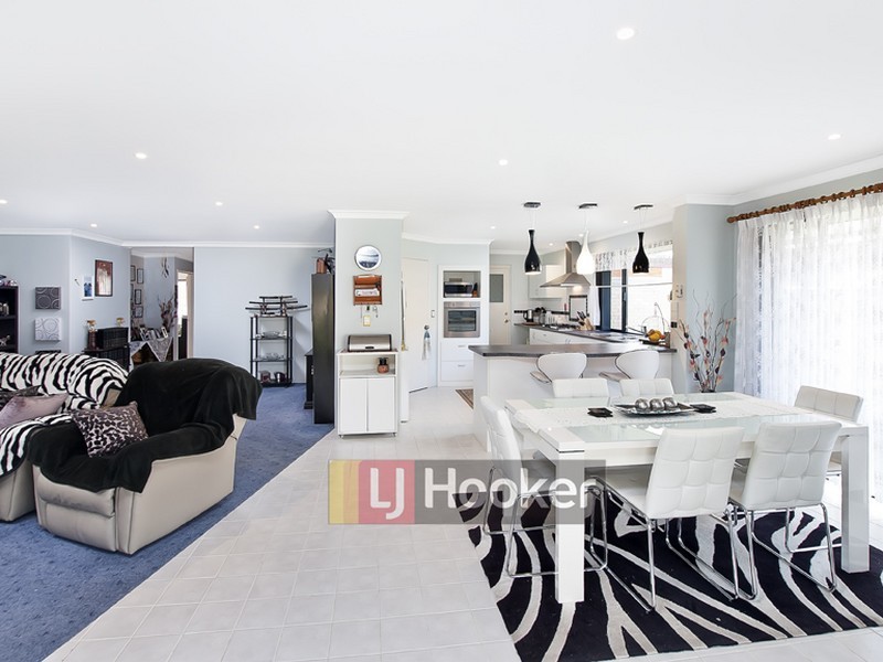 24 Marseilles Drive, Yalyalup WA 6280