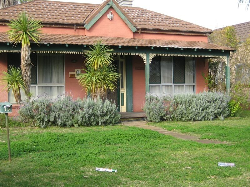 13 Carey Street, Busselton WA 6280