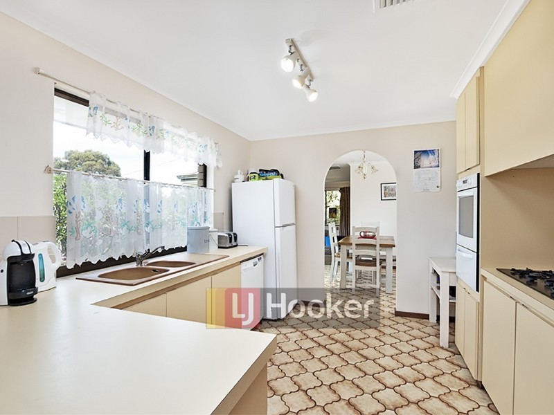 13 Forrest Road, Capel WA 6271