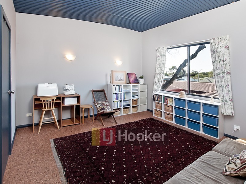 10 Travellers Well Street, Broadwater WA 6280
