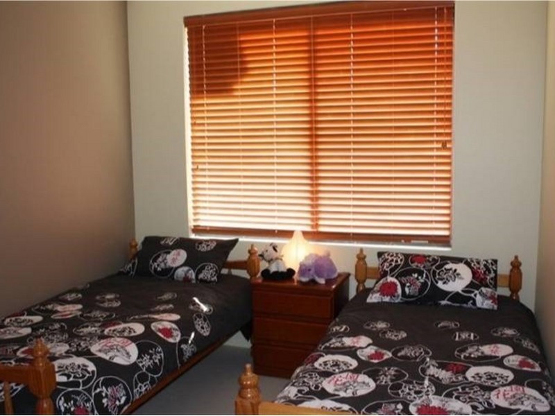 4 Ribbonvale Rise, Dunsborough WA 6281