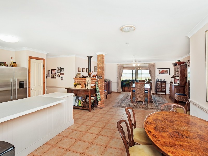 334 Forrest Beach Road, Wonnerup WA 6280