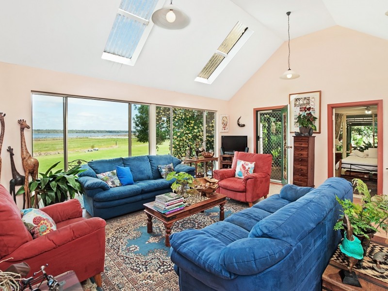 334 Forrest Beach Road, Wonnerup WA 6280