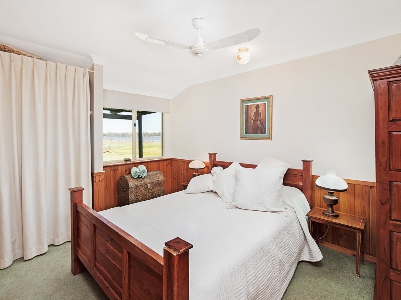 334 Forrest Beach Road, Wonnerup WA 6280
