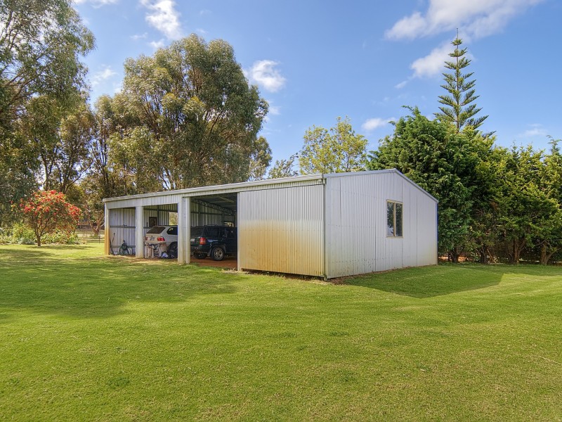 334 Forrest Beach Road, Wonnerup WA 6280