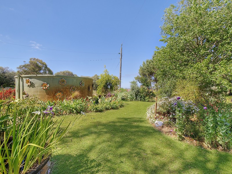 334 Forrest Beach Road, Wonnerup WA 6280
