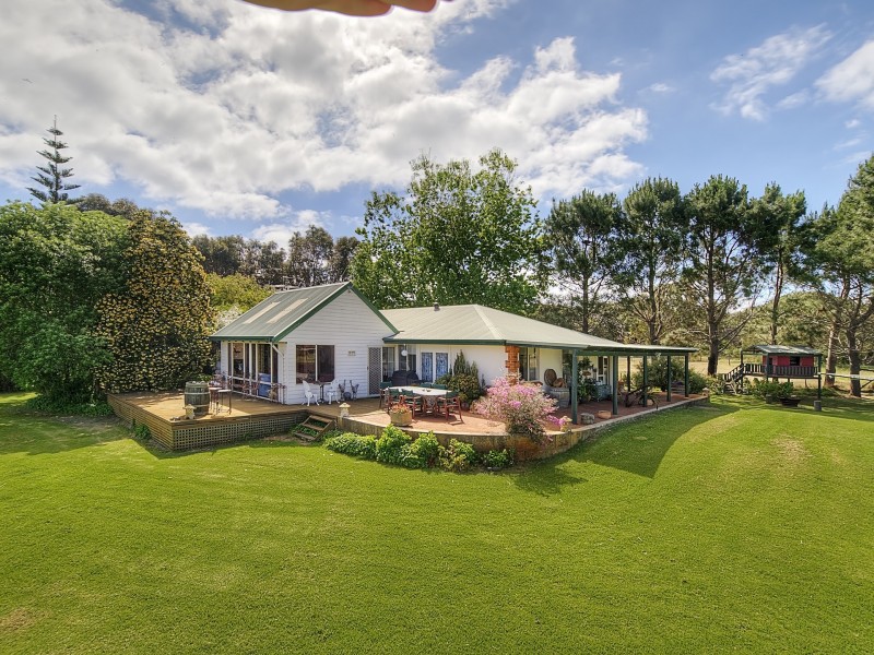 334 Forrest Beach Road, Wonnerup WA 6280