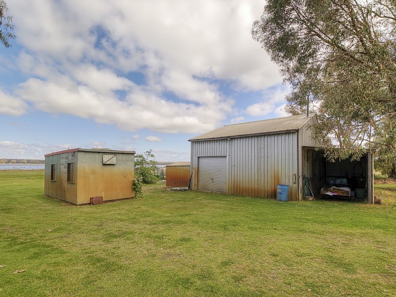 334 Forrest Beach Road, Wonnerup WA 6280