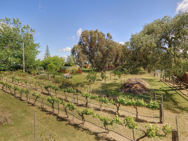 334 Forrest Beach Road, Wonnerup WA 6280