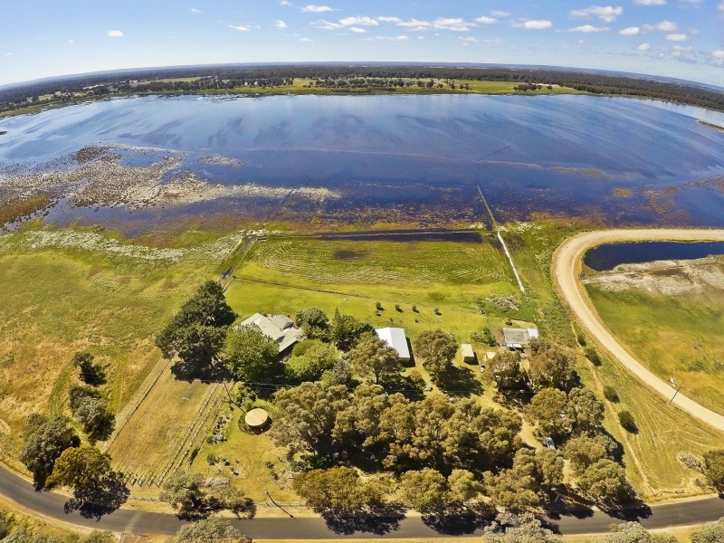 334 Forrest Beach Road, Wonnerup WA 6280