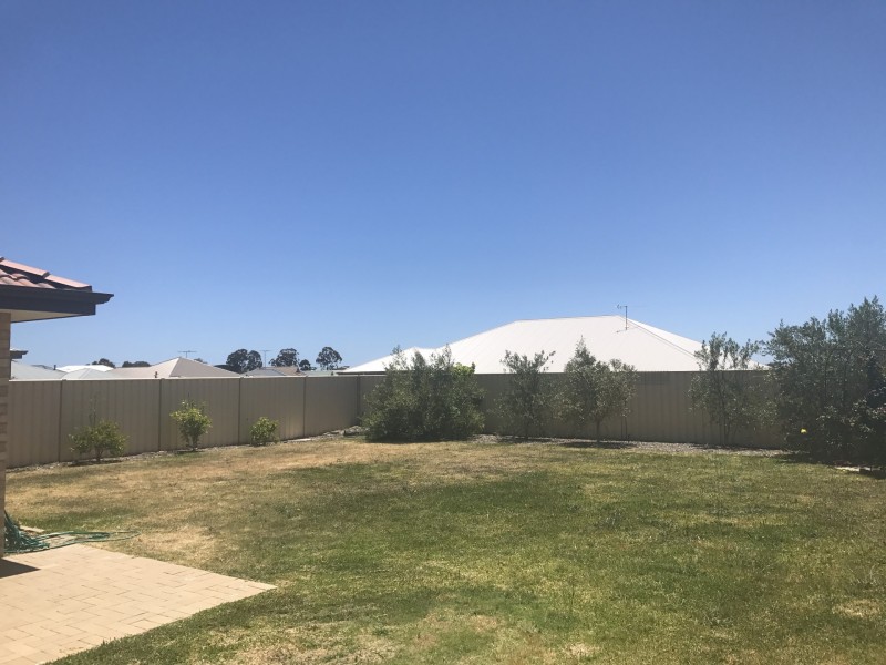 18 Range Road, Capel WA 6271