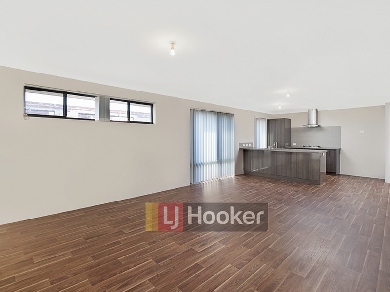 10 Castellar Pass, Yalyalup WA 6280