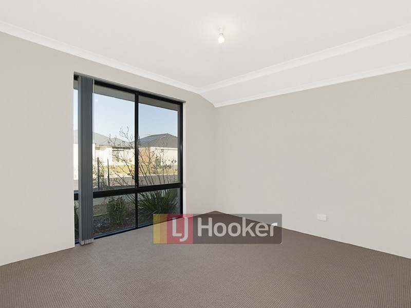 10 Castellar Pass, Yalyalup WA 6280