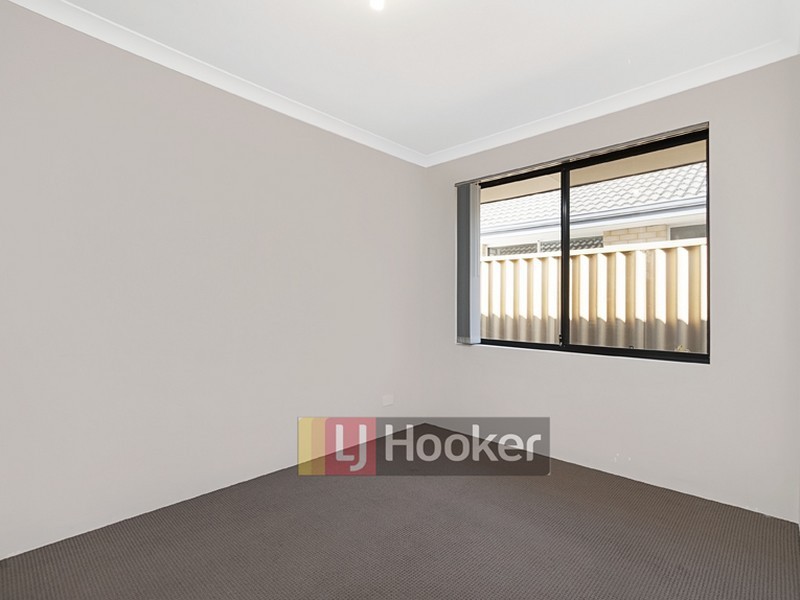 10 Castellar Pass, Yalyalup WA 6280