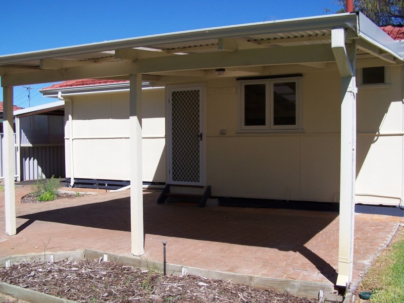 9 Wilmott Street, Busselton WA 6280