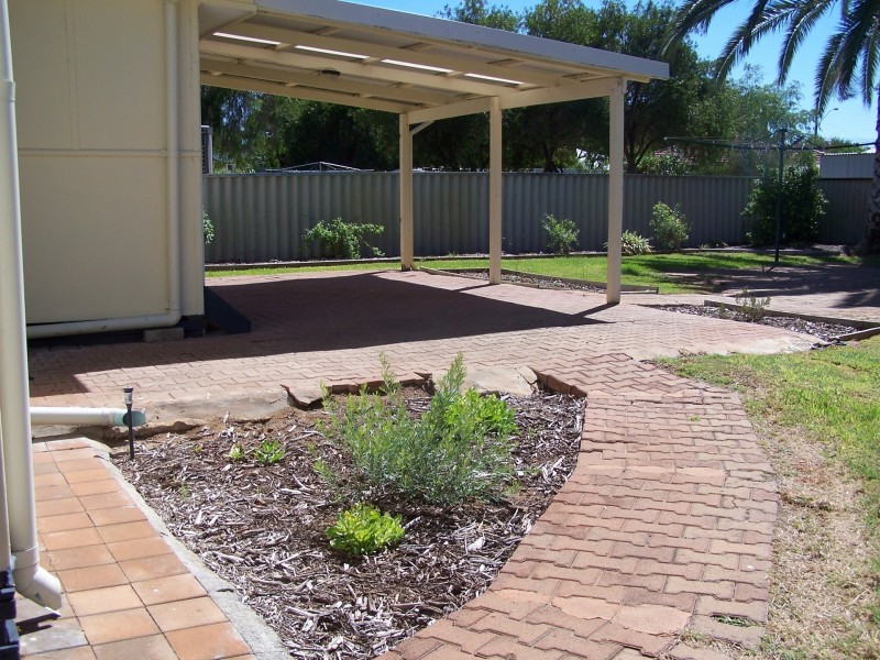 9 Wilmott Street, Busselton WA 6280