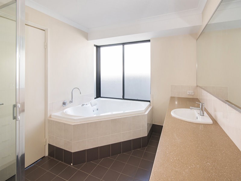 17 Masthead Loop, Geographe WA 6280