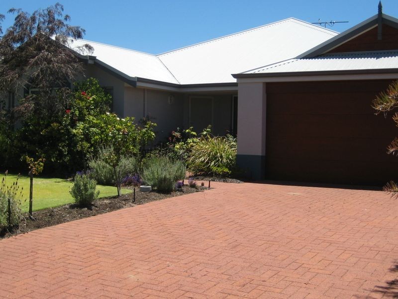 45 Kooljak Road, Broadwater WA 6280