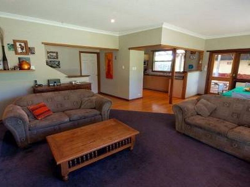 13 Dawson Avenue, Busselton WA 6280