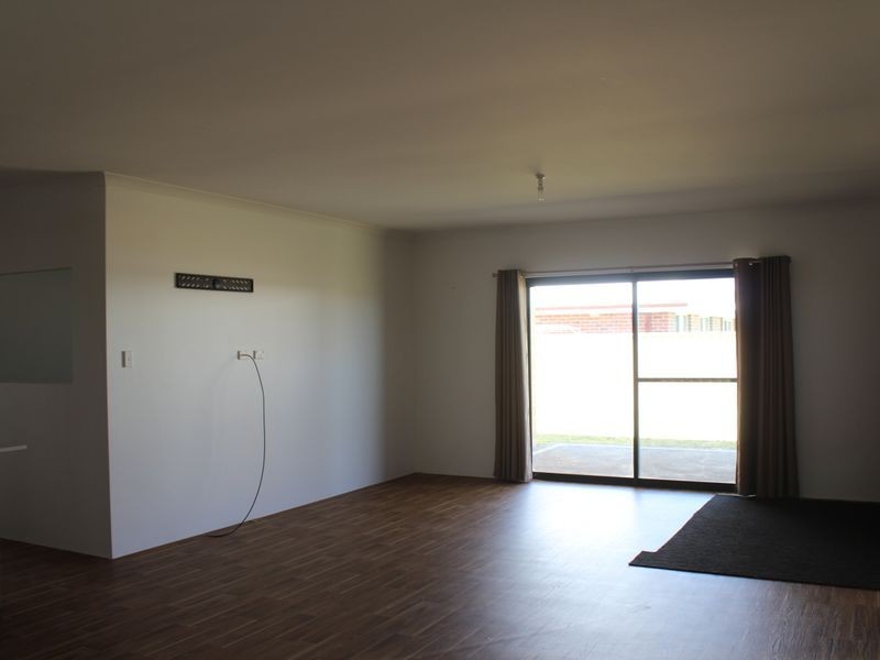 14 Gigondas Street, Yalyalup WA 6280