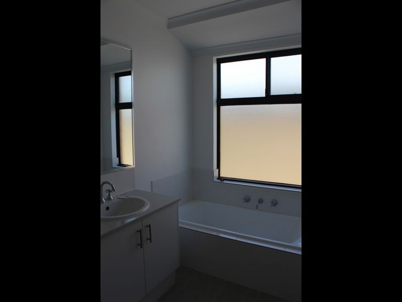 14 Gigondas Street, Yalyalup WA 6280