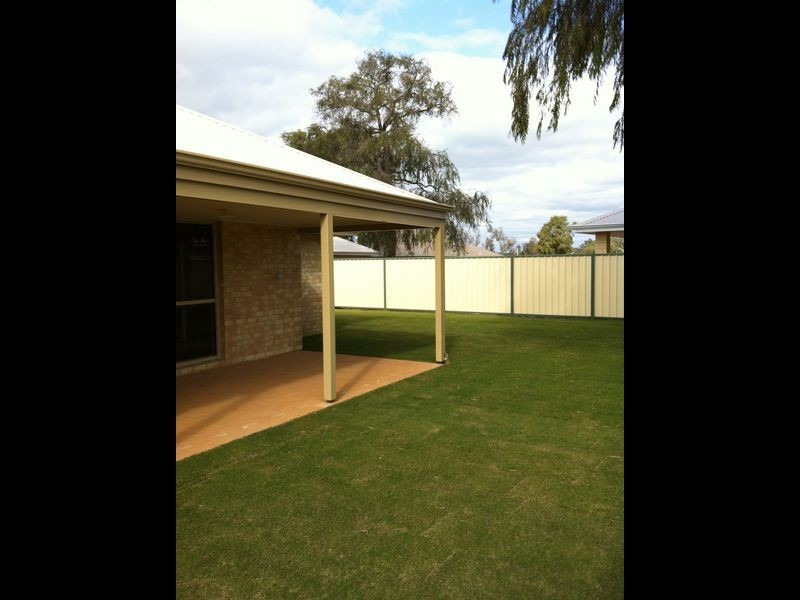 4 Daly Road, Yalyalup WA 6280