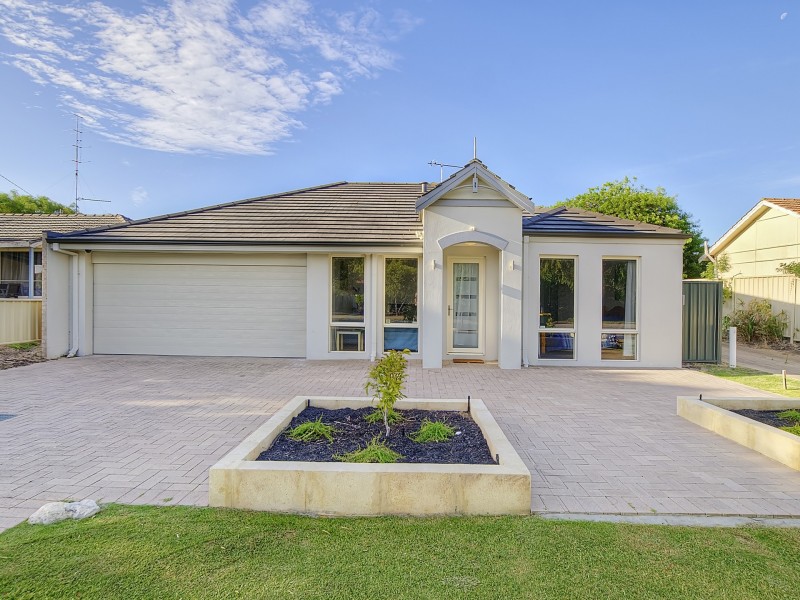 1/3 Moore Street, West Busselton WA 6280