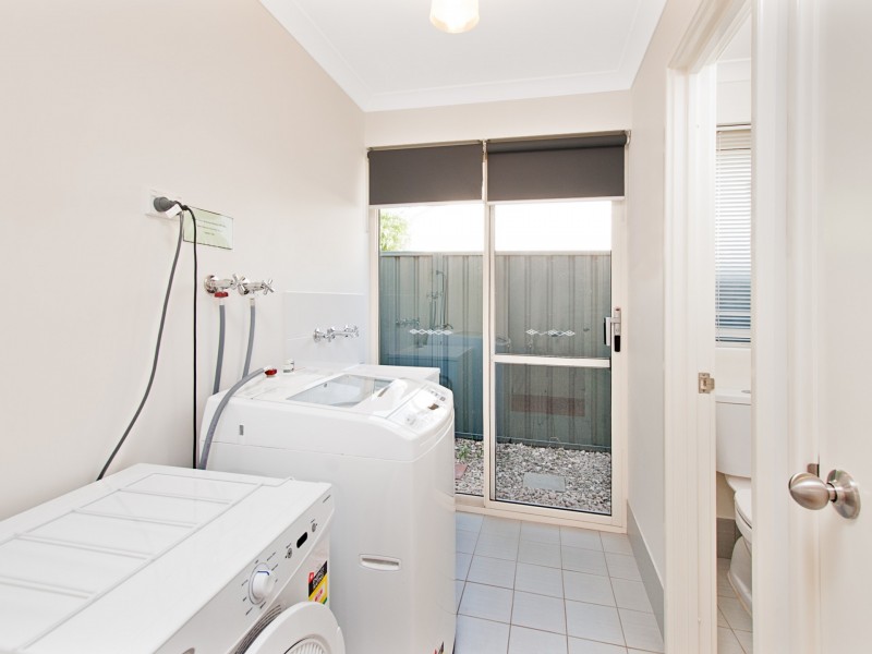 1/3 Moore Street, West Busselton WA 6280