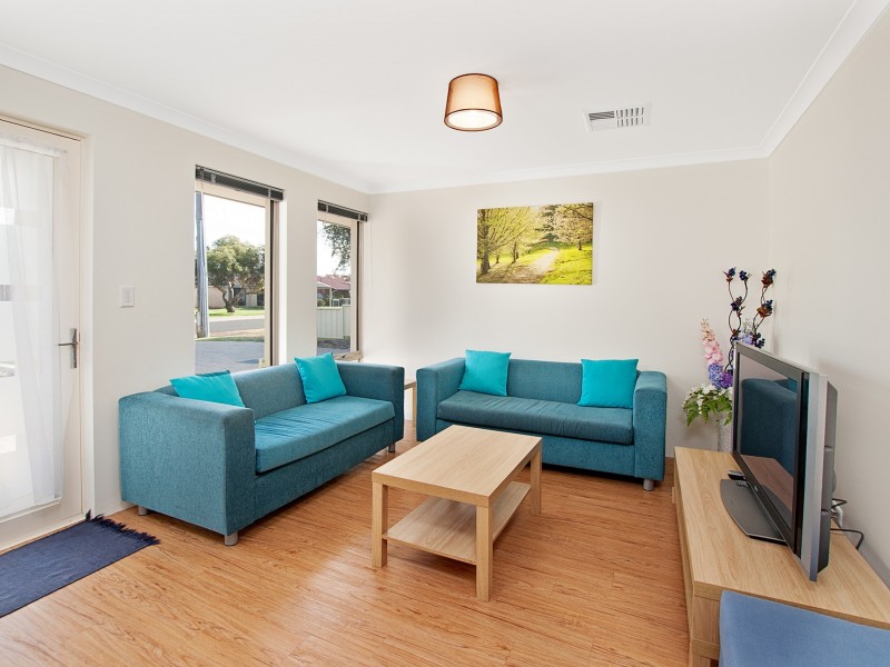 1/3 Moore Street, West Busselton WA 6280