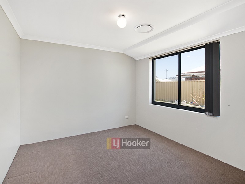 16 Gigondas Street, Yalyalup WA 6280