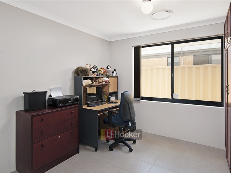 16 Gigondas Street, Yalyalup WA 6280