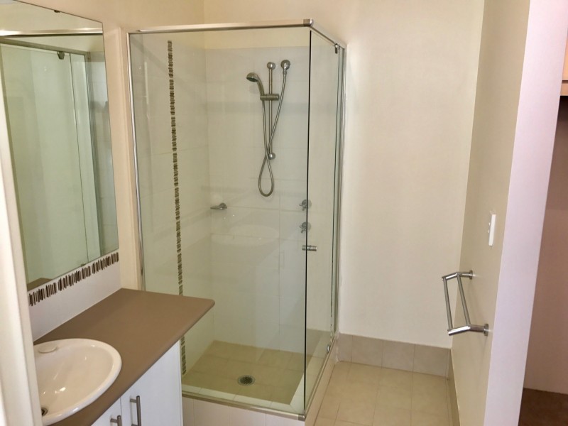 6 Gigondas Street, Yalyalup WA 6280