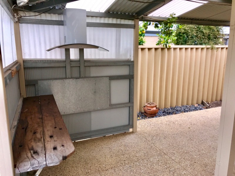 6 Gigondas Street, Yalyalup WA 6280