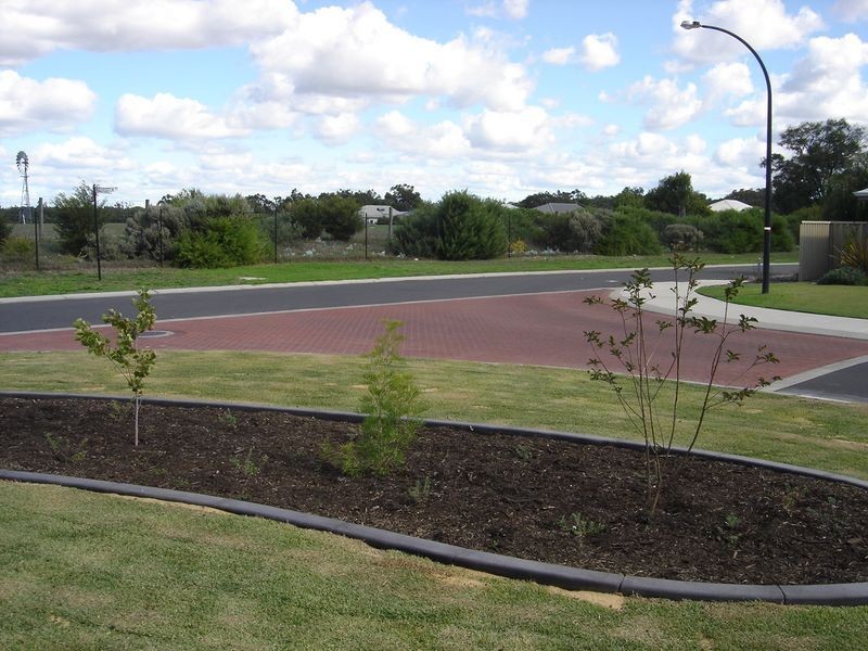 5 Woollybush Turn, Broadwater WA 6280