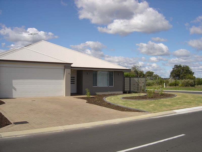 5 Woollybush Turn, Broadwater WA 6280