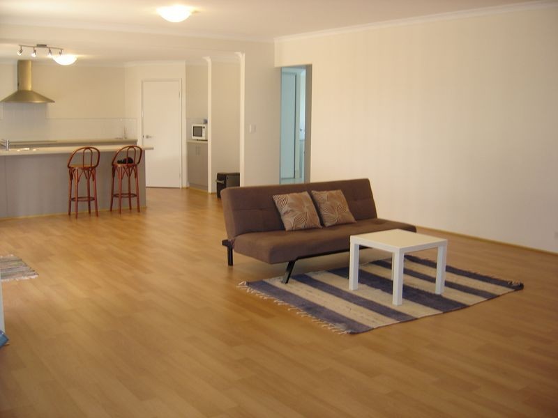 5 Woollybush Turn, Broadwater WA 6280