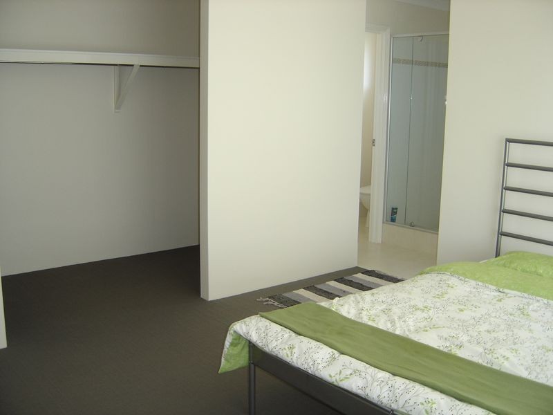 5 Woollybush Turn, Broadwater WA 6280