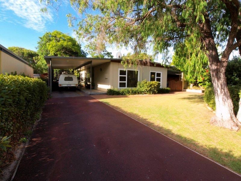 13 Dawson Avenue, Abbey WA 6280