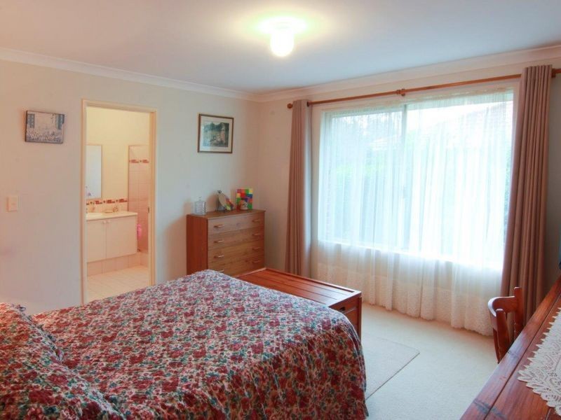 100 Dunsborough Lakes Drive, Dunsborough WA 6281