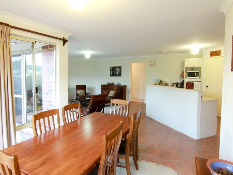 100 Dunsborough Lakes Drive, Dunsborough WA 6281