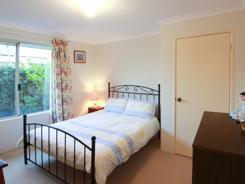 100 Dunsborough Lakes Drive, Dunsborough WA 6281