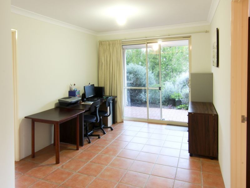 100 Dunsborough Lakes Drive, Dunsborough WA 6281