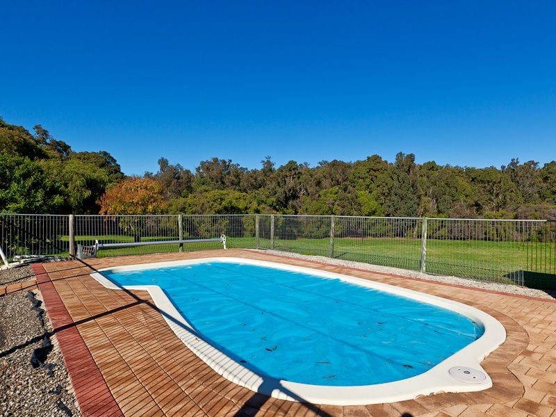 176 Armstrong Street, Boyanup WA 6237