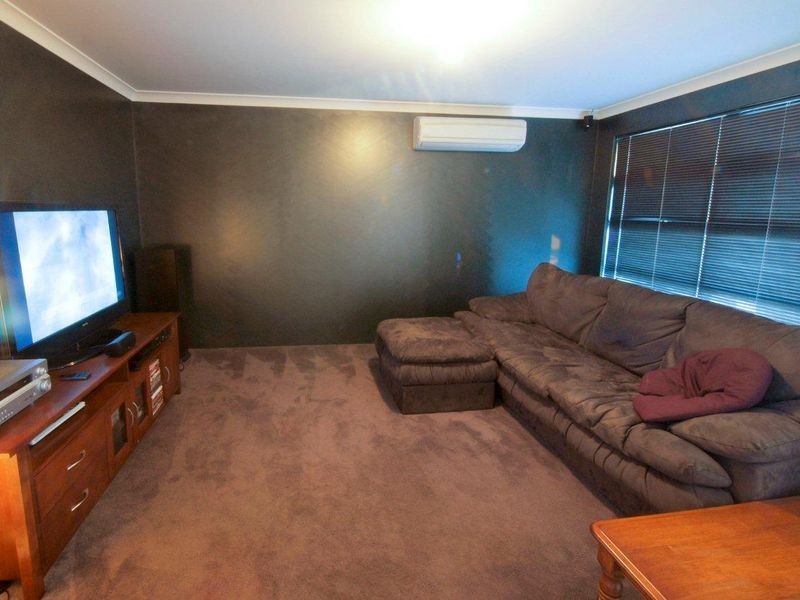 4 Feutrill Place, Broadwater WA 6280