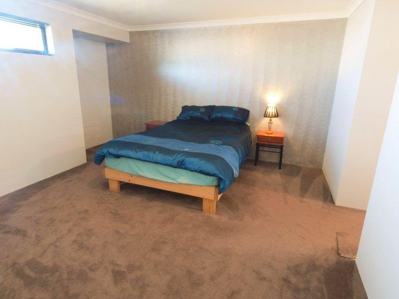 4 Feutrill Place, Broadwater WA 6280