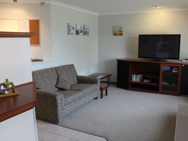 8 George Way, Broadwater WA 6280