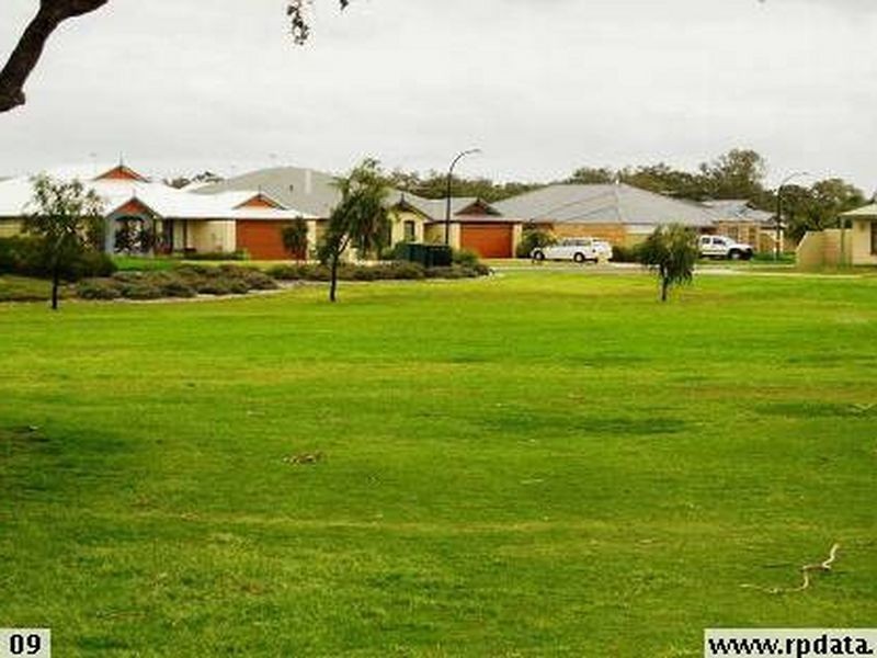 3 Higgins Drive, Broadwater WA 6280