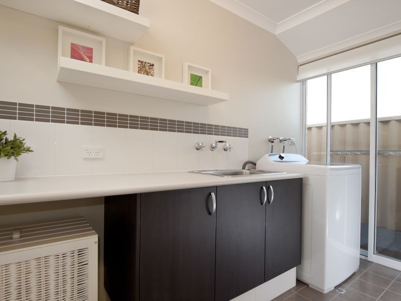 13 Provincia Parade, Yalyalup WA 6280